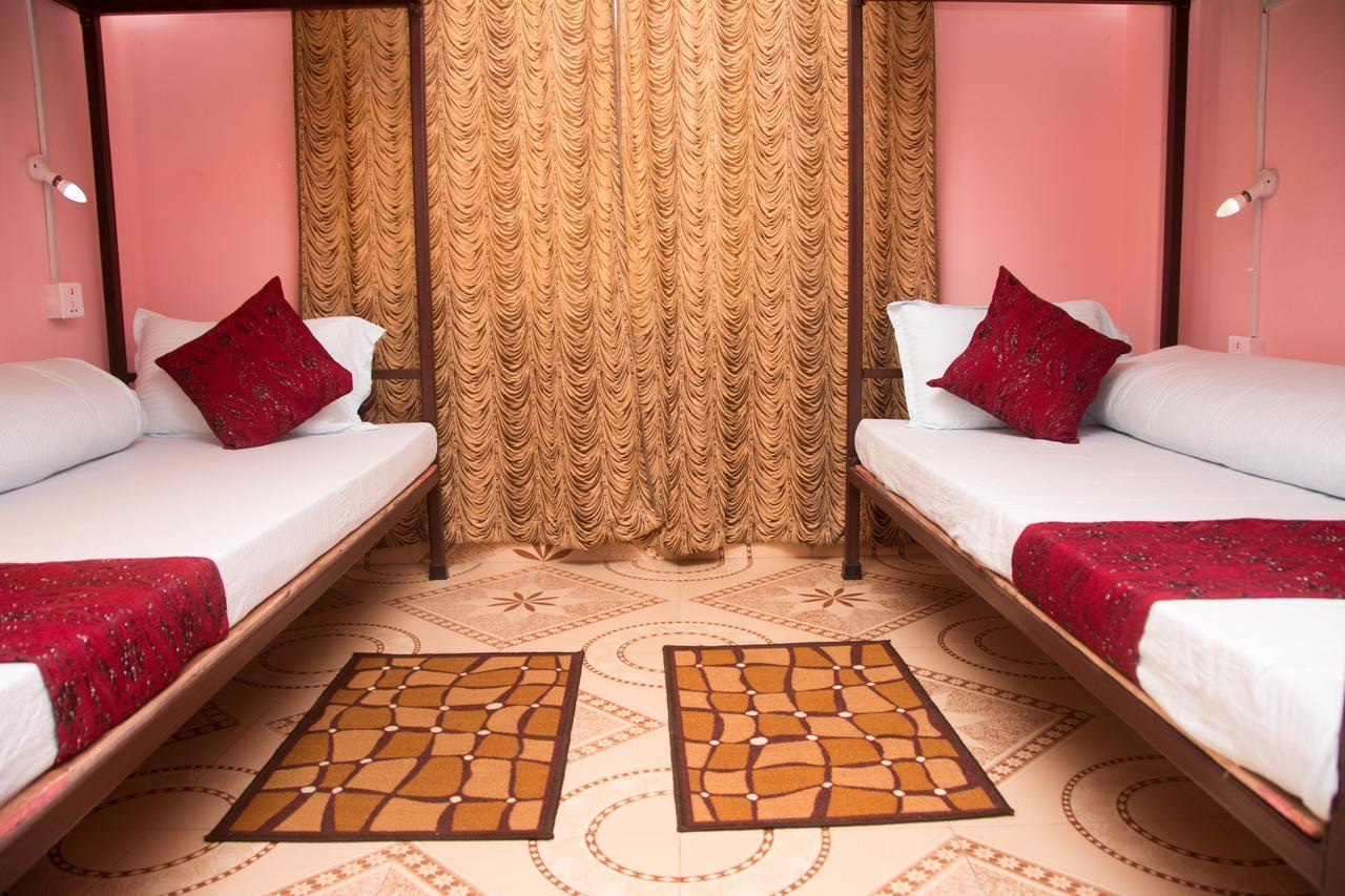 Mount Blue Tourist Hostel - Похара Екстериор снимка