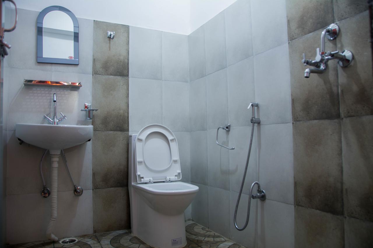 Mount Blue Tourist Hostel - Похара Екстериор снимка